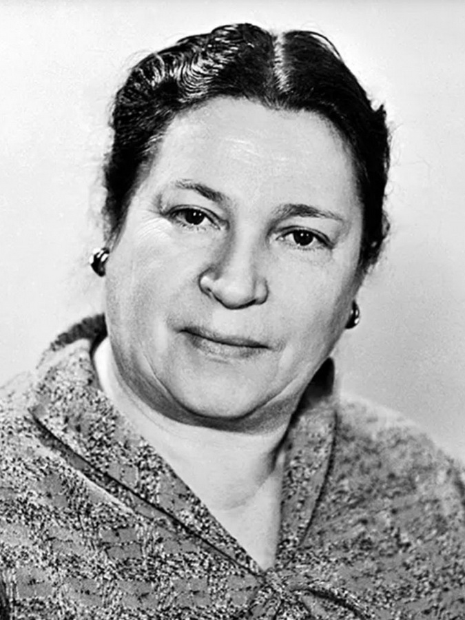 Всем детям ровесница