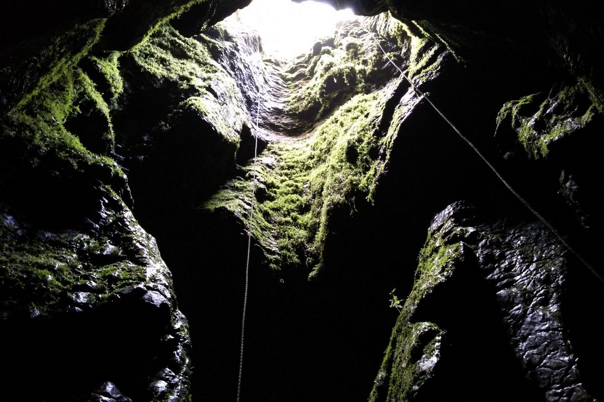 Пещера Белого спелеолога