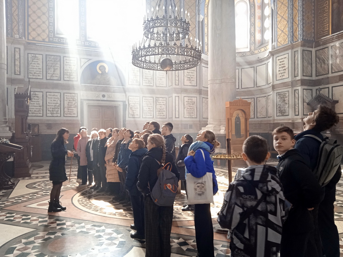 Экскурсия во Владимирский собор – усыпальницу адмиралов